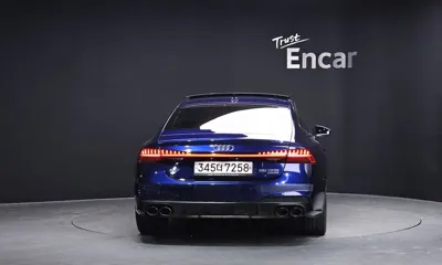 Audi A7 2020, 59721 км, за 25496.67 USD