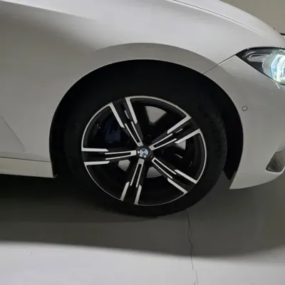 BMW 3-Series 2024, 26000 км, за 31874.7 USD