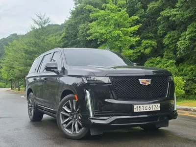 Cadillac Escalade 2021, 46100 км, за 53141.87 USD