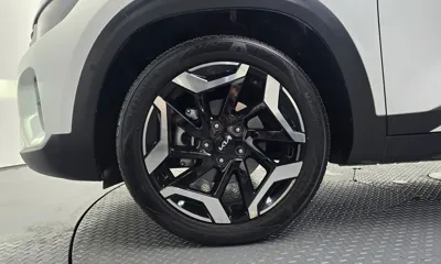 Kia Seltos 2023, 25822 км, за 27766.84 USD