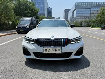 BMW 3 Series 2022, 49000 км, за 23333.62 USD