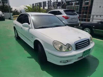Hyundai Sonata 2004, 159000 км, за 1175.77 USD