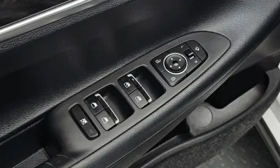 Hyundai Grandeur 2019, 135368 км, за 7361.57 USD - фото 20