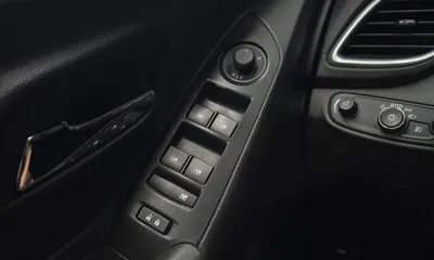 ChevroletGMDaewoo Trax 2019, 81021 км, за 6045.63 USD - фото 17