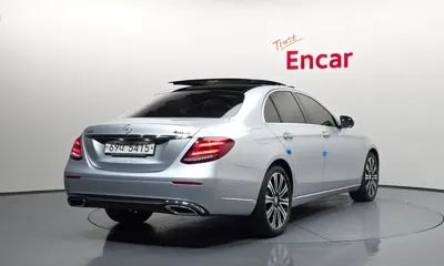 Mercedes-Benz E-Class 2017, 55690 км, за 21347.86 USD