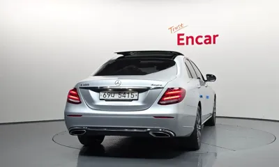 Mercedes-Benz E-Class 2017, 55690 км, за 21347.86 USD