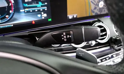 Mercedes-Benz E-Class 2017, 55690 км, за 21347.86 USD - фото 9