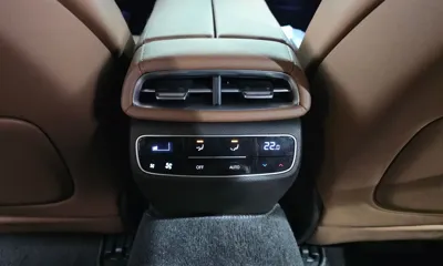 Genesis G80 2022, 110037 км, за 21127.21 USD - фото 37