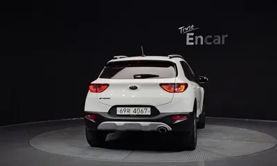 Kia Stonic 2018, 123386 км, за 5842.2 USD