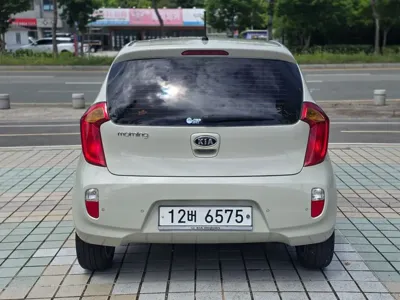 Kia Morning 2012, 71749 км, за 2782.63 USD