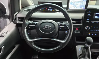 Hyundai Staria 2023, 49712 км, за 15926.67 USD - фото 12