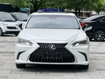 Lexus ES 2022, 18000 км, за 26492.19 USD