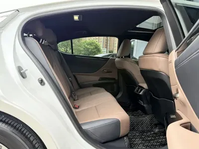 Lexus ES 2022, 18000 км, за 26253.97 USD - фото 7