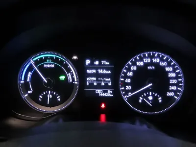 Hyundai Grandeur 2019, 144336 км, за 9446.26 USD - фото 8