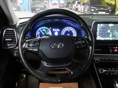 Hyundai Grandeur 2019, 144336 км, за 9446.26 USD - фото 15
