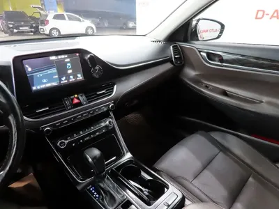 Hyundai Grandeur 2019, 144336 км, за 9446.26 USD - фото 18