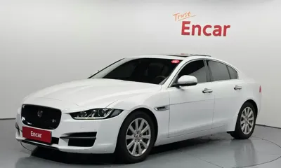 Jaguar XE · 2016 год