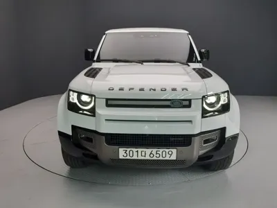Land Rover Defender 2022, 48000 км, за 43973.96 USD