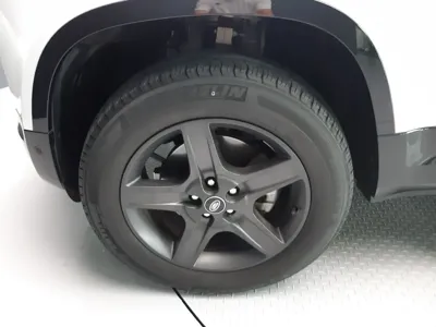 Land Rover Defender 2022, 48000 км, за 43973.96 USD