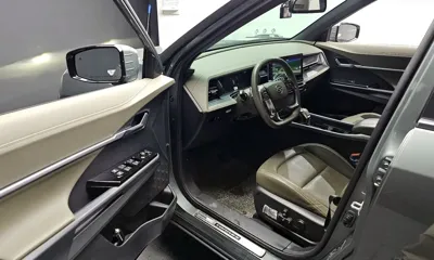 KG_Mobility_Ssangyong Torres 2023, 49824 км, за 13544.76 USD - фото 10