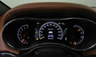 Jeep Cherokee 2021, 48318 км, за 16129.04 USD - фото 8