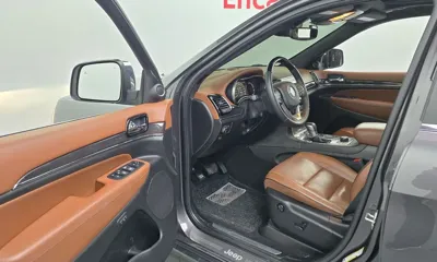 Jeep Cherokee 2021, 48318 км, за 16129.04 USD - фото 10