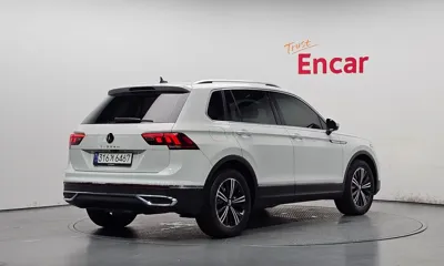 Volkswagen Tiguan 2022, 50449 км, за 20101.5 USD