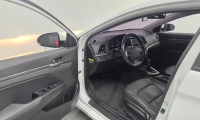 Hyundai Avante 2017, 90223 км, за 6505.34 USD - фото 10