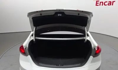 Hyundai Avante 2017, 90223 км, за 6505.34 USD - фото 20