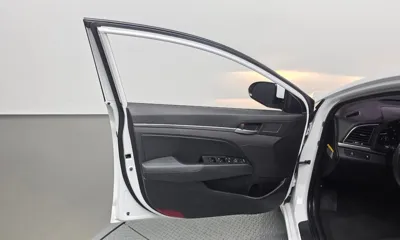 Hyundai Avante 2017, 90223 км, за 6505.34 USD - фото 24