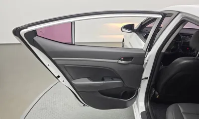 Hyundai Avante 2017, 90223 км, за 6505.34 USD - фото 25