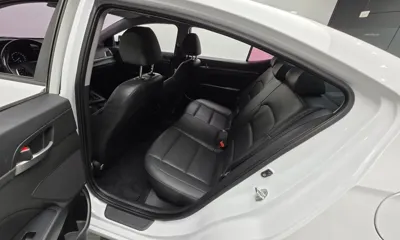 Hyundai Avante 2017, 90223 км, за 6505.34 USD - фото 26