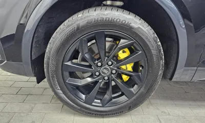 Audi Q5 2021, 50031 км, за 24446.64 USD