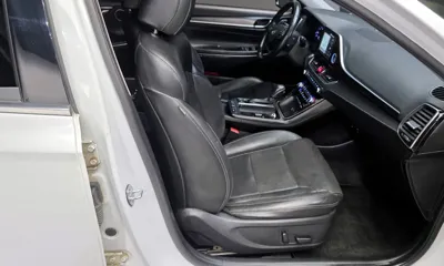 Hyundai Grandeur 2017, 181872 км, за 7598.28 USD - фото 12