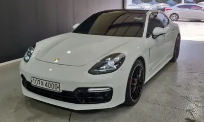Porsche Panamera · 2020 год