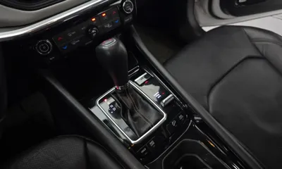Jeep Compass 2022, 40813 км, за 14310.1 USD - фото 9