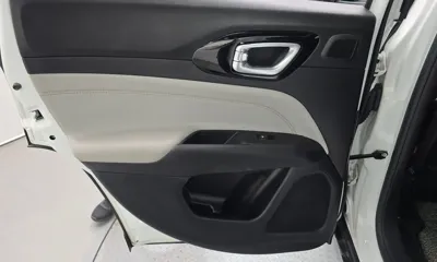 Jeep Compass 2022, 40813 км, за 14310.1 USD - фото 25
