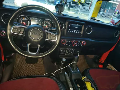 Jeep Wrangler 2018, 60500 км, за 32352 USD - фото 10