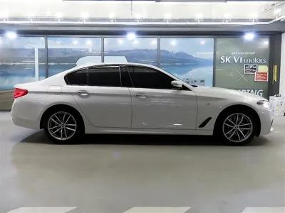 BMW 5-Series 2017, 102502 км, за 14651.29 USD