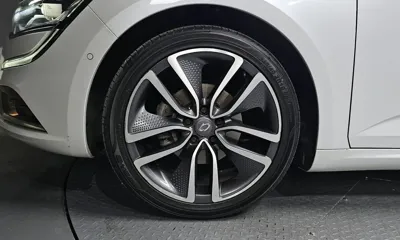 Renault-KoreaSamsung SM6 2016, 179383 км, за 3741.63 USD