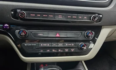 Kia Canival 2015, 209210 км, за 3835.4 USD - фото 17