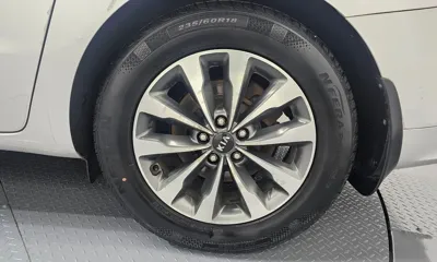 Kia Canival 2015, 209210 км, за 3835.4 USD - фото 21