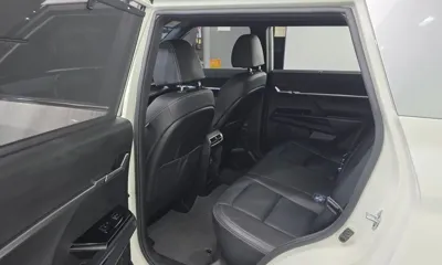 KG_Mobility_Ssangyong Torres 2023, 61751 км, за 14900.65 USD - фото 11
