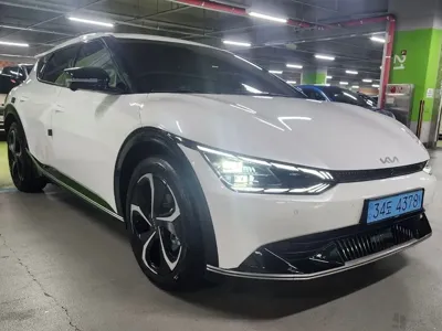 Kia EV6 · 2023 год