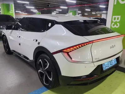 Kia EV6 2023, 87674 км, за 18167.6 USD