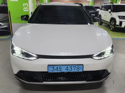 Kia EV6 2023, 87674 км, за 18167.6 USD