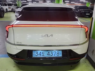 Kia EV6 2023, 87674 км, за 18167.6 USD
