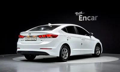 Hyundai Avante 2016, 164205 км, за 4620.57 USD