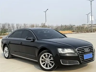 Audi A8 2012, 140000 км, за 9417.12 USD