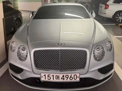 Bentley Continental · 2017 год